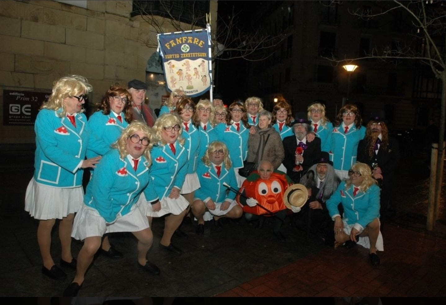 AZAFATAS DEL 1 2 3 2013